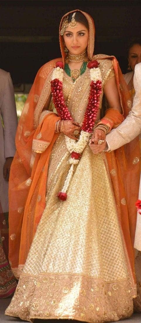 ↓ 15 – Indian Diva’s Bridal Outfit