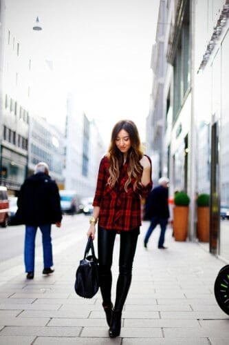 ↓ 18 – Flannel Shirt with Leggings