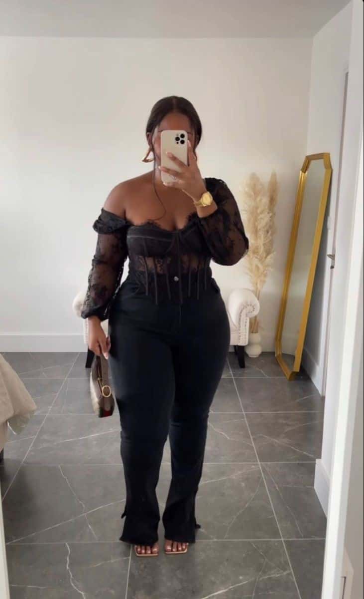 27 – Get Fancy For a Date Night Out in a Lace Corset Top