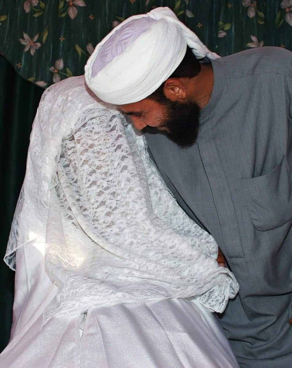 ↓ 181 – Muslim Bride In Full Nikaab