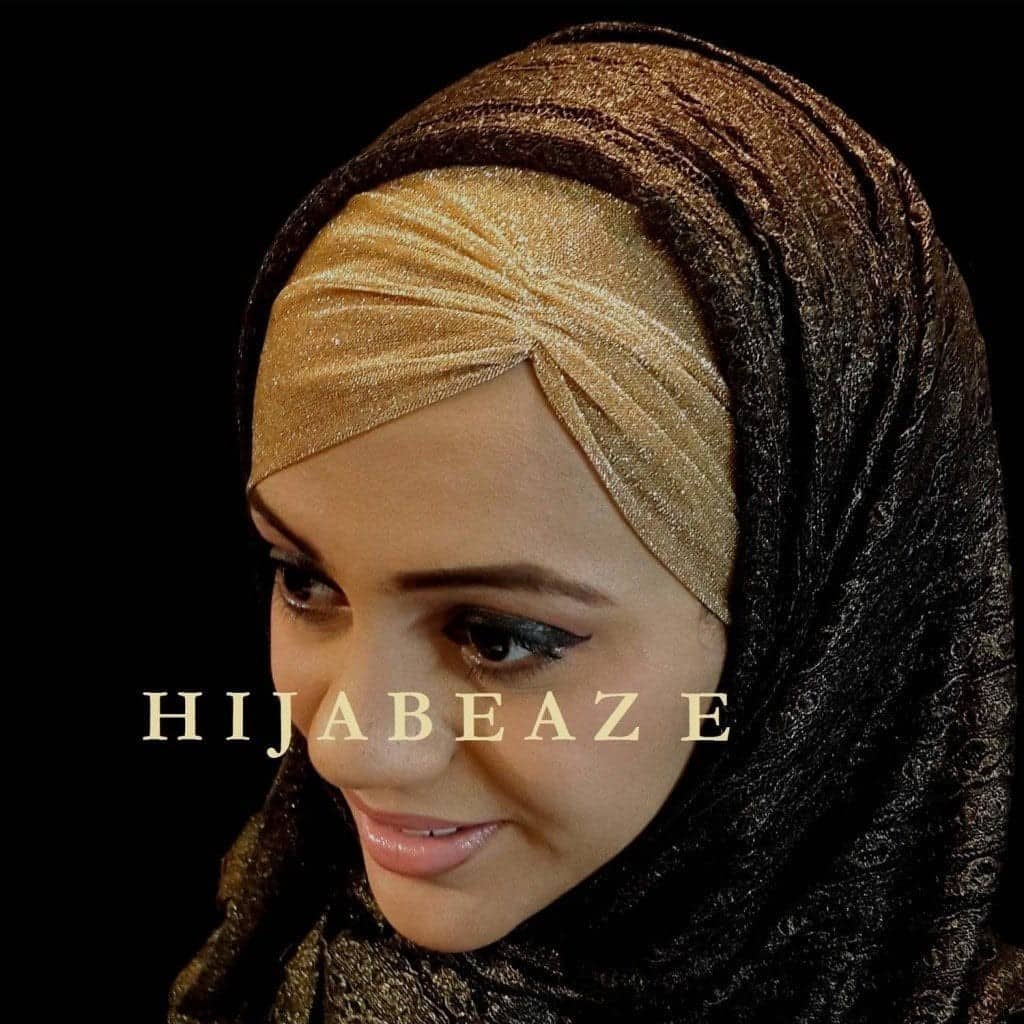 ↓ 10 – Inner Caps With Hijab