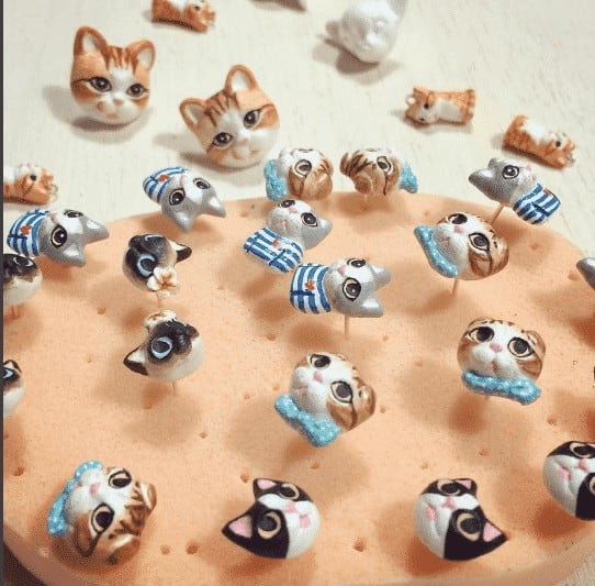 ↓ 18 – Cat Jewellery