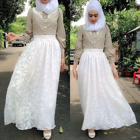 ↓ 20 – Matching White Scarf with White Skirt and white shoes