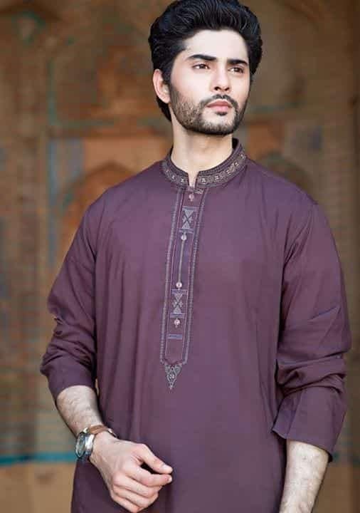 ↓ 4 – Slightly Embroidered Kurtas