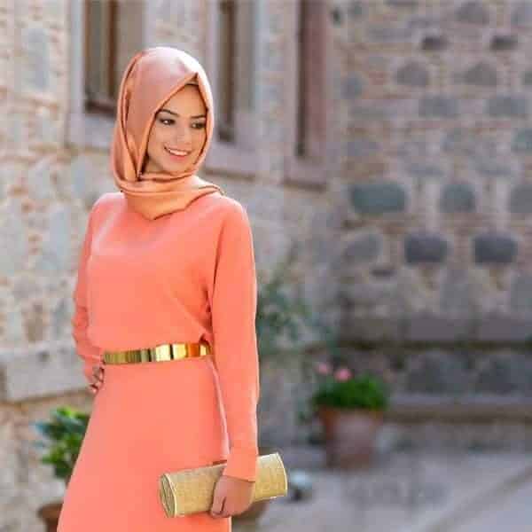 ↓ 9 – Modern Hijab Looks For Office Going Women