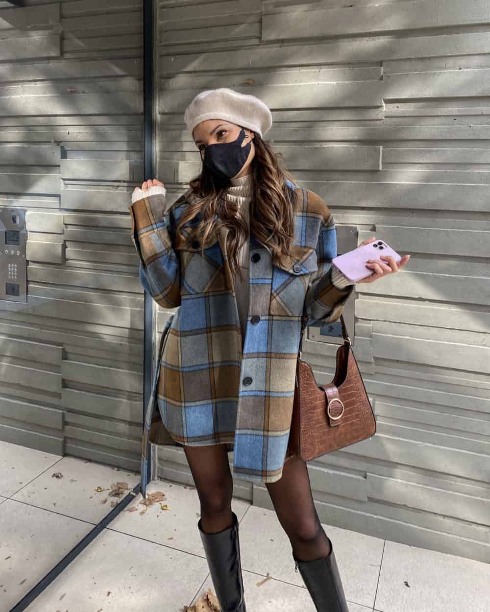 ↓ 5 – Plaid Winter Look