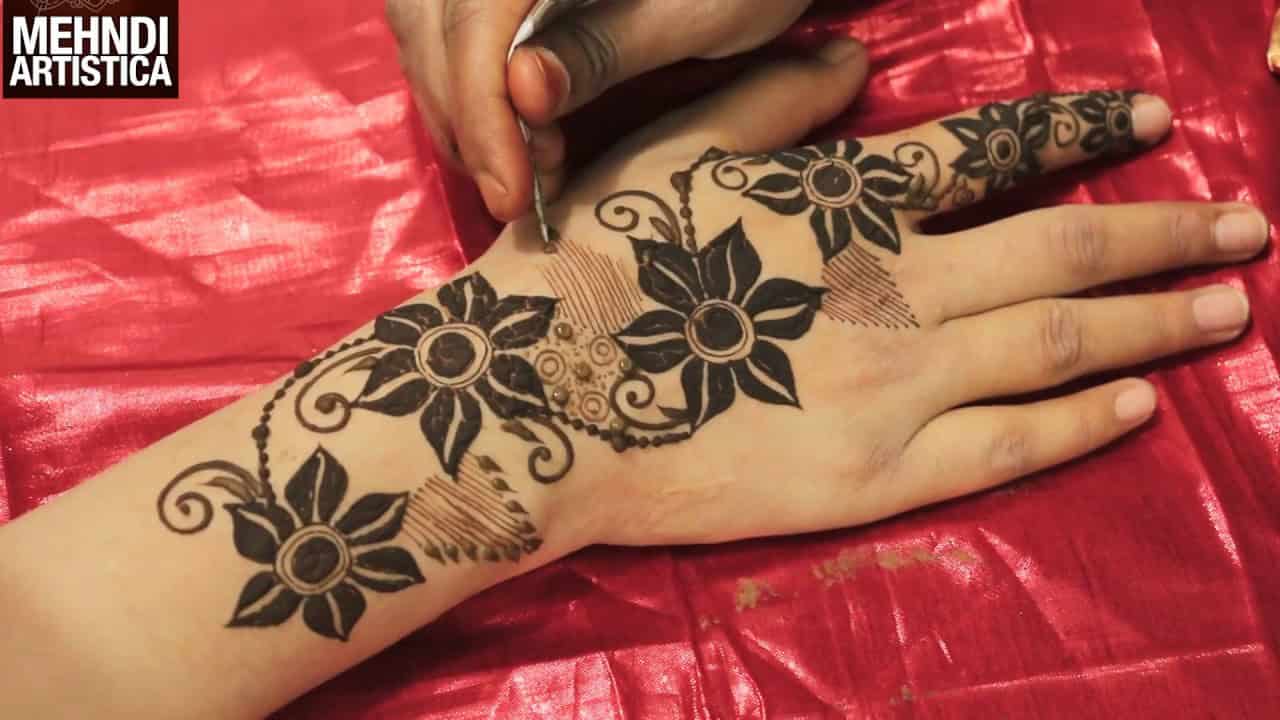 49 – Festive Henna