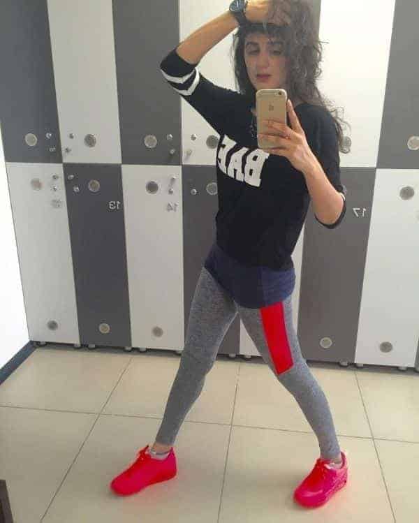 ↓ 14 – Hira Mani Cool Work Out Outfit