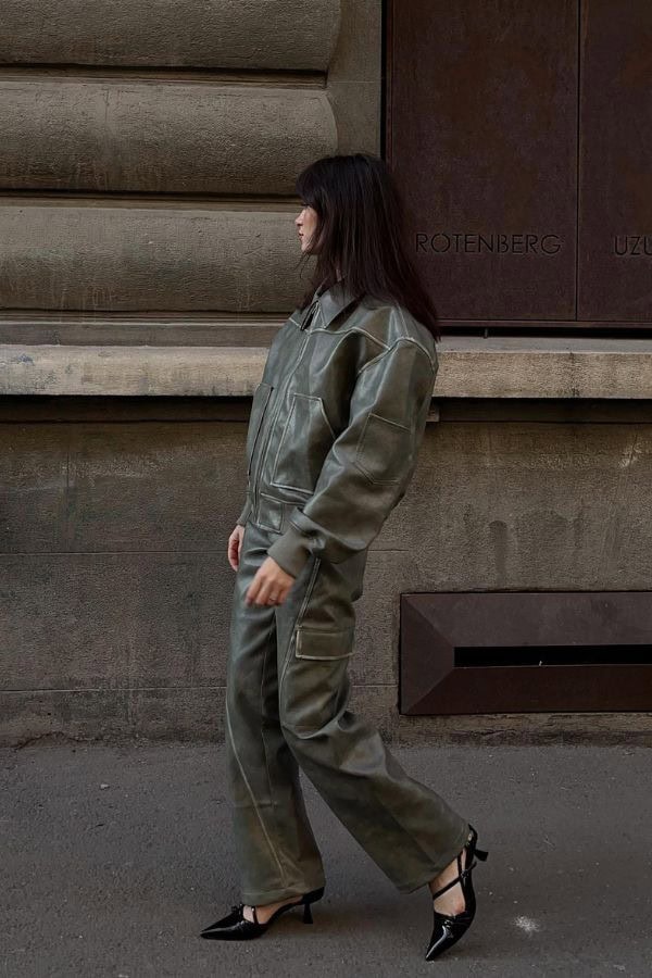 ↓ 8. Olive Green Leather Fit