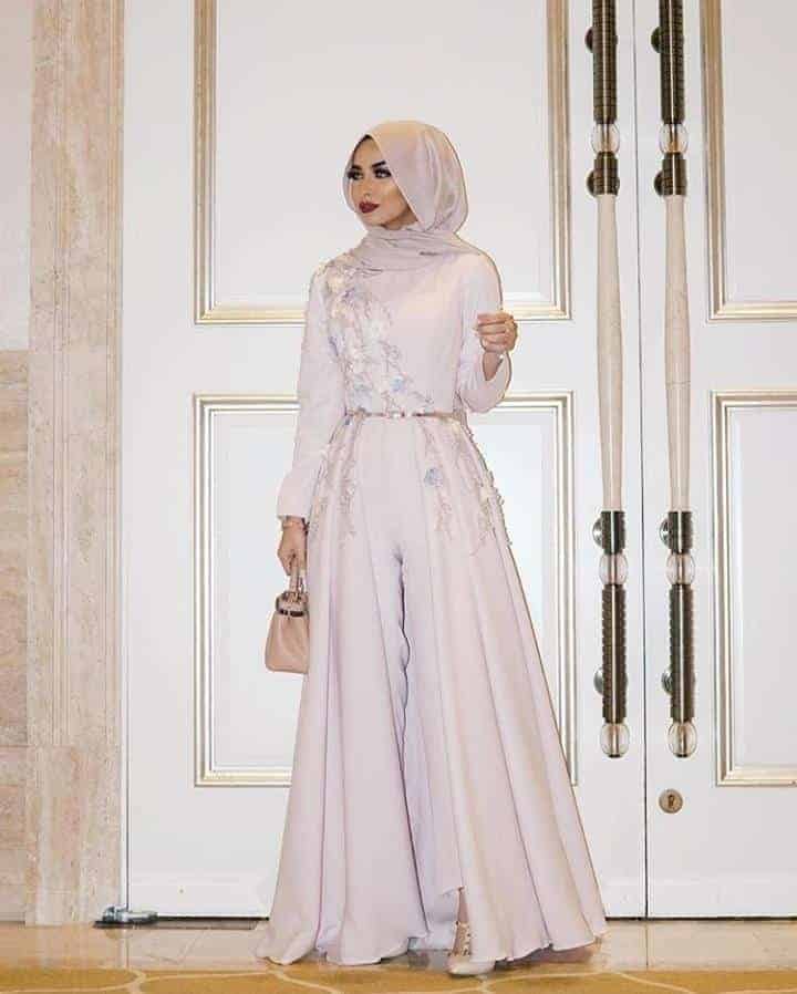 ↓ 13. Formal Abaya