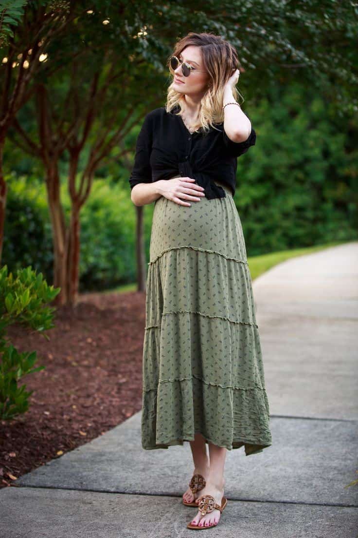 8 – Go For a Deep Green Layered Skirt and a Black Shirt