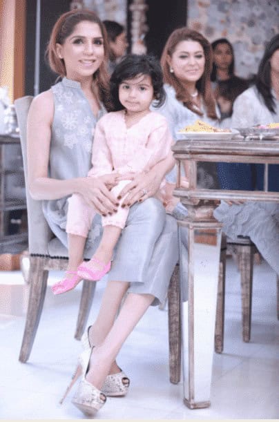 ↓ 5 – Mom and Daughter Pastel Dresses