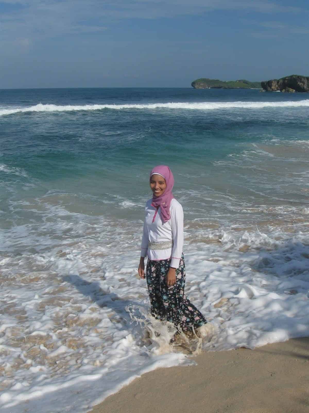 #3. Beach Hijab