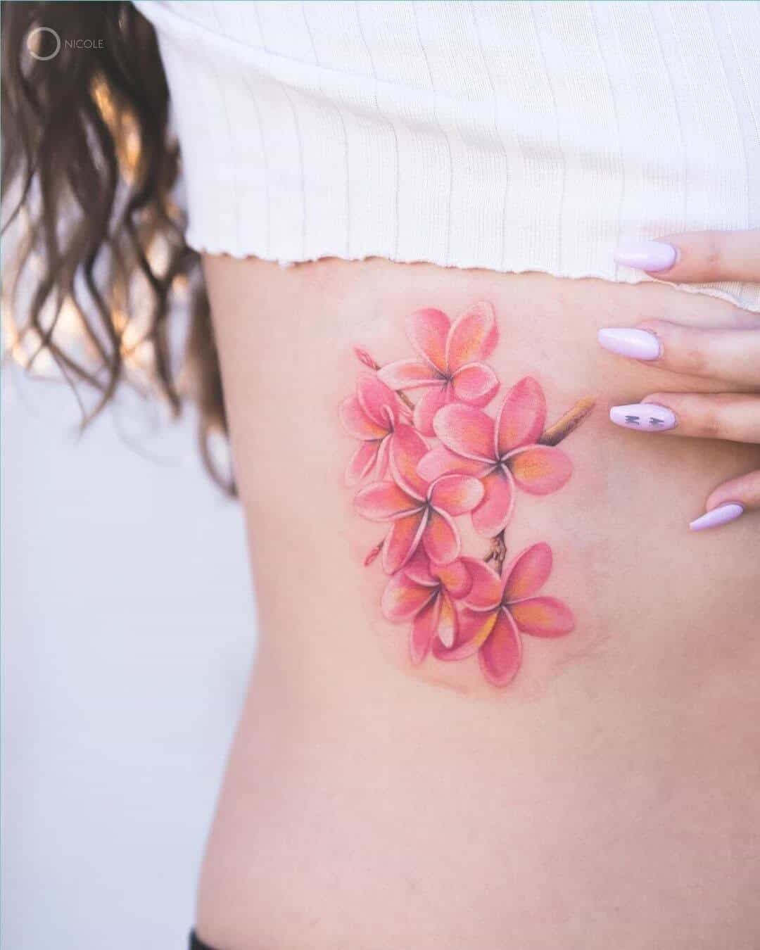 ↓ 1 – Classy Plumeria Designs