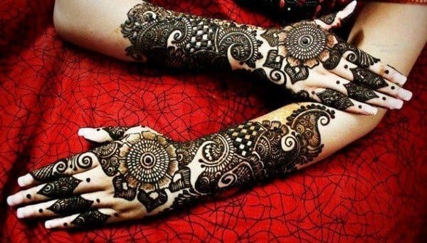 ↓ 31 – Henna Wedding Designs