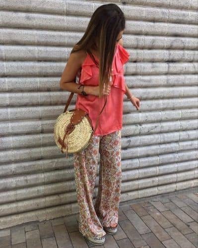 ↓ 17 – Coral With Printed Pants