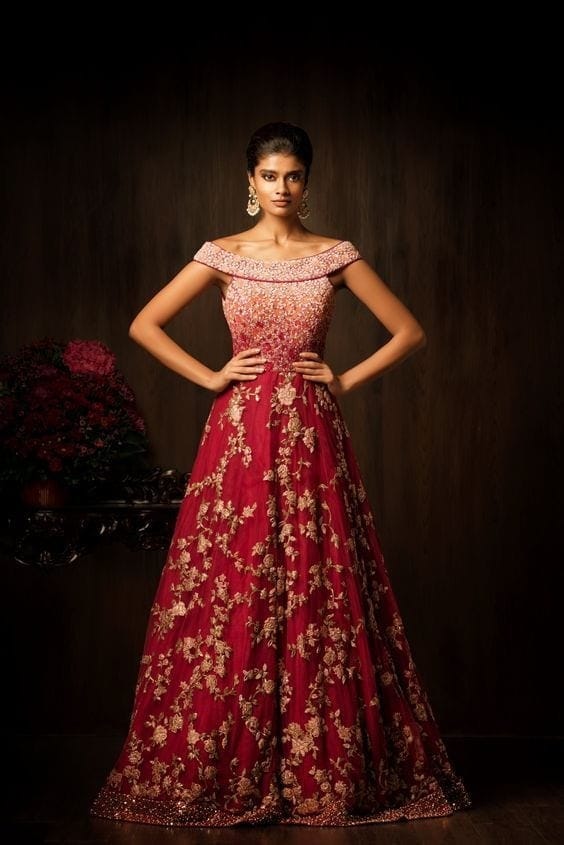 ↓ 35 – Hot Red Outfits For Indian Brides