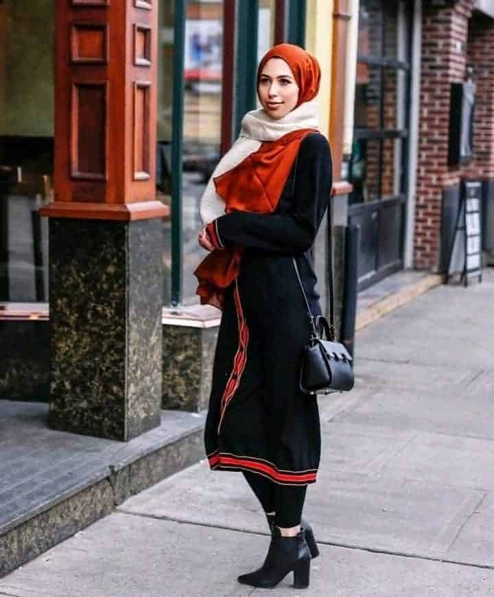 ↓ 7 – Wear Hijab With Cardigan To Look Tall