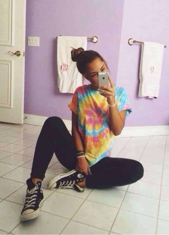 #2- Tye and Dye T-Shirts for Teenage Girls