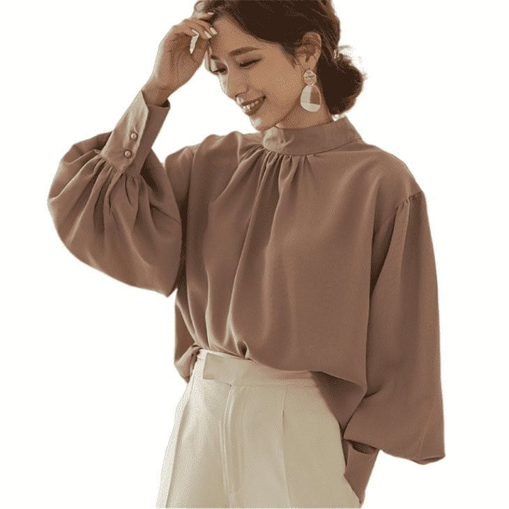 ↓ 24 – With Feminine Tops