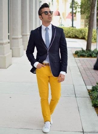 ↓ 33 – Mustard Pants With White Sneakers