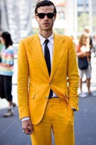 ↓ 39 – Yellow Suit As An Office Attire