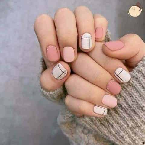 13 – When To Go For Light Pink Nails?