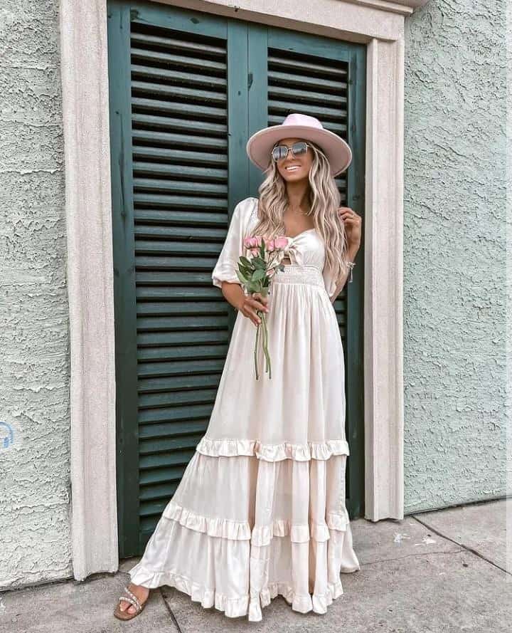 16 – White Retro Frills Mexi With Hat