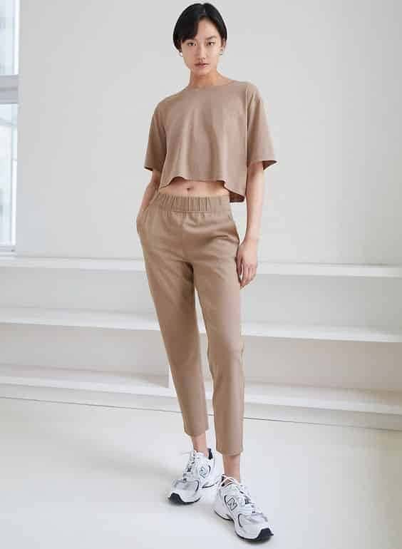 3 – The Baggy Top Outfit