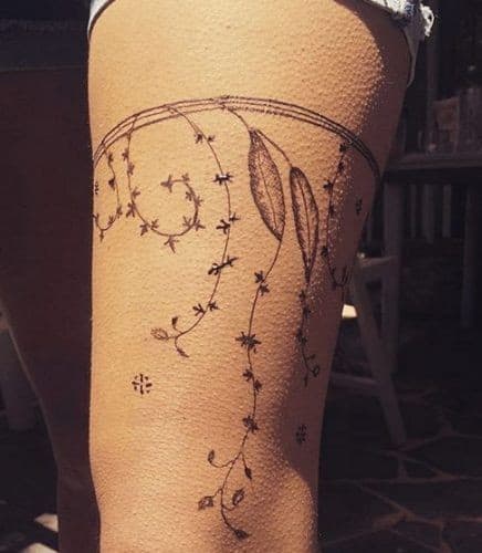 ↓ 1 – Full Leg Henna