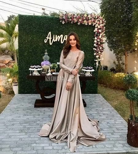 ↓ 34 – Aiman Khan’s Bridal Shower