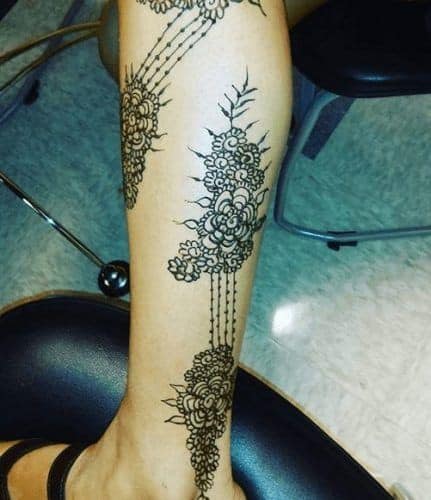 ↓ 1 – Full Leg Henna