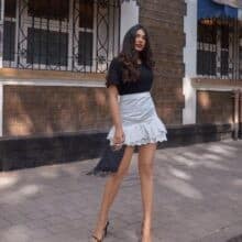 Tips on How to style the perfect flared skirt outfit