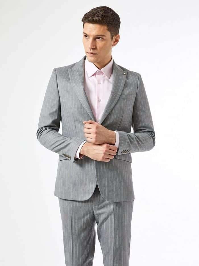 ↓ 16 – Grey Pinstripe Suit