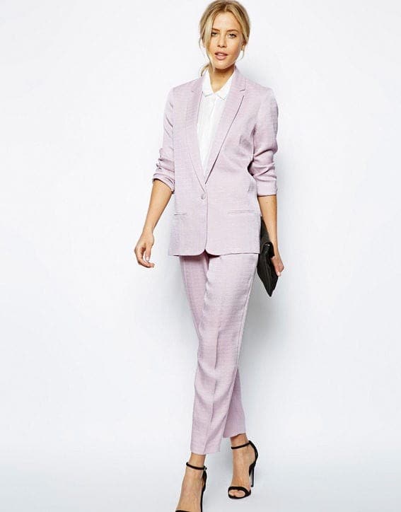 #17 – Pantsuit For Casual Summer Weddings