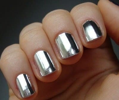 20 – Short Metallic Nails