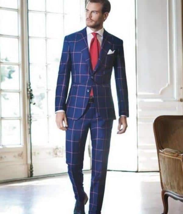 ↓ 8. What Color Tie to Wear With Blue Checkered Suit