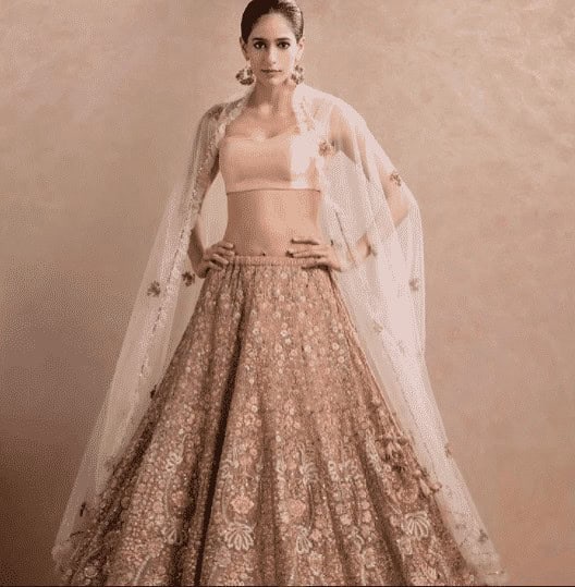 ↓ 3 – Lehenga Choli Outfit