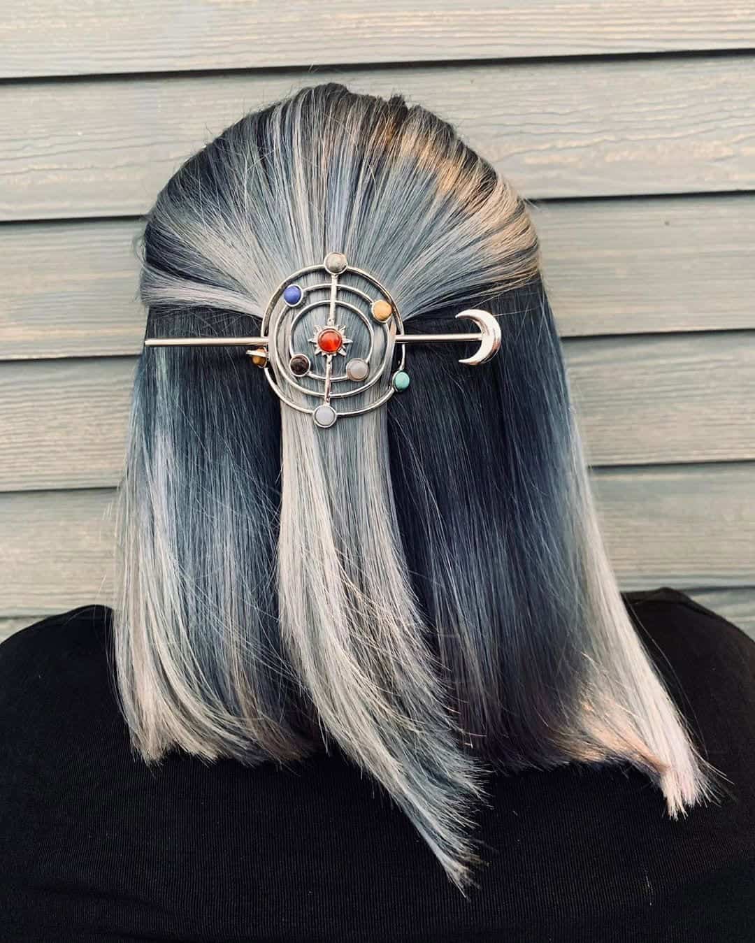 ↓ 26 – Hair Accessories For People With Bob Haircut