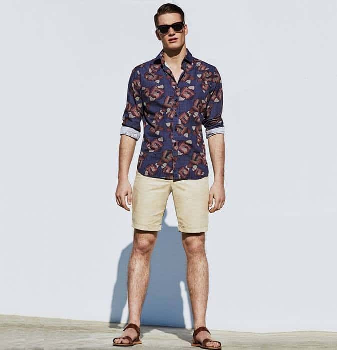 ↓ 14 – With Rolled Up Sleeves for the Beach