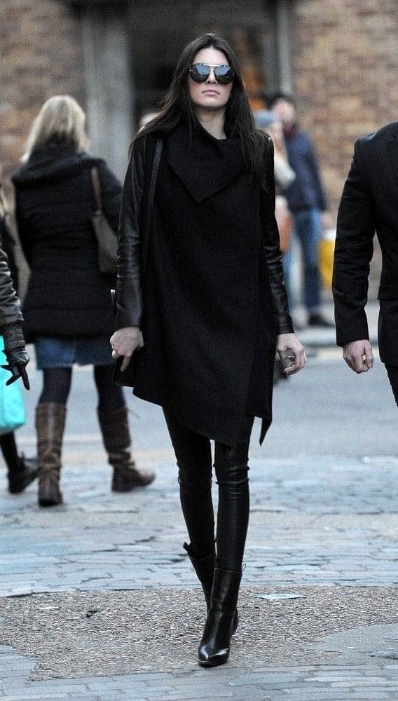 #11- Kendall Jenner In Black Outfit