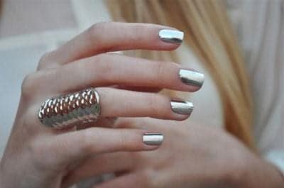 20 – Short Metallic Nails