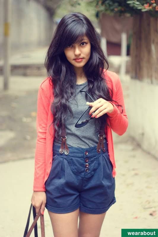 ↓ 14 – Street Style Fashion For Indian Teenage Girls