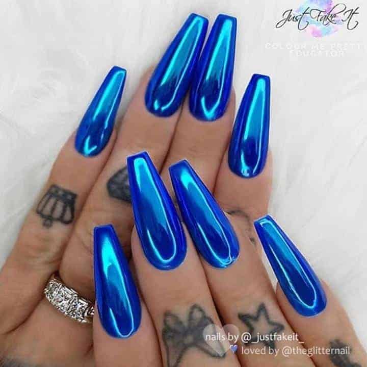 ↓ 60. Metallic Blue Nails