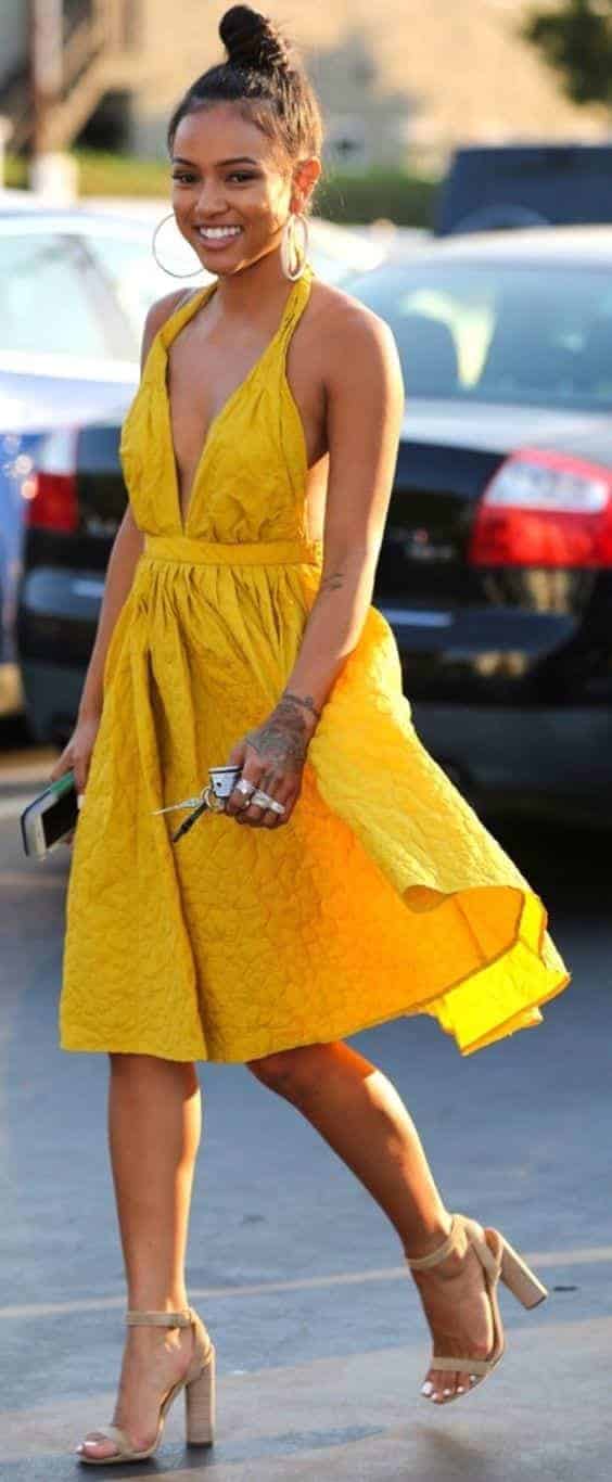 ↓ 67 – Yellow Casual Club Outfit With Block Heels