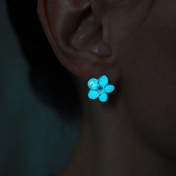 ↓ 5 – Glow in the Dark Earrings