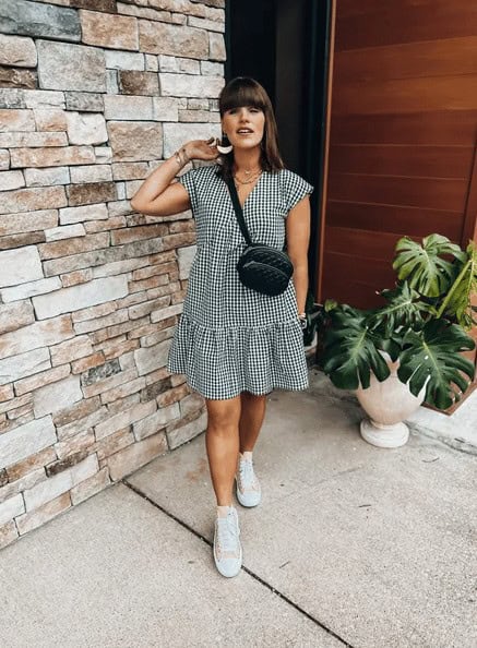 19 – Checkered Knee-length Dress With Sneakers For A Casual Look