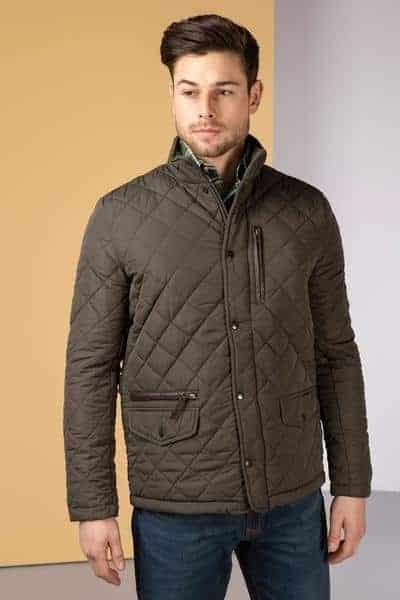 ↓ 25 – Quilted Jacket With Collar