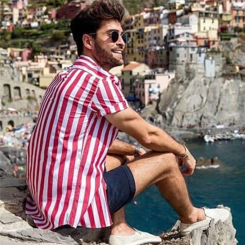 ↓ 19 – Striped Shirt with Shorts