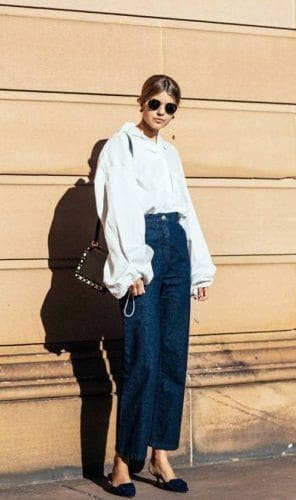 ↓ 4- Oversized Jeans